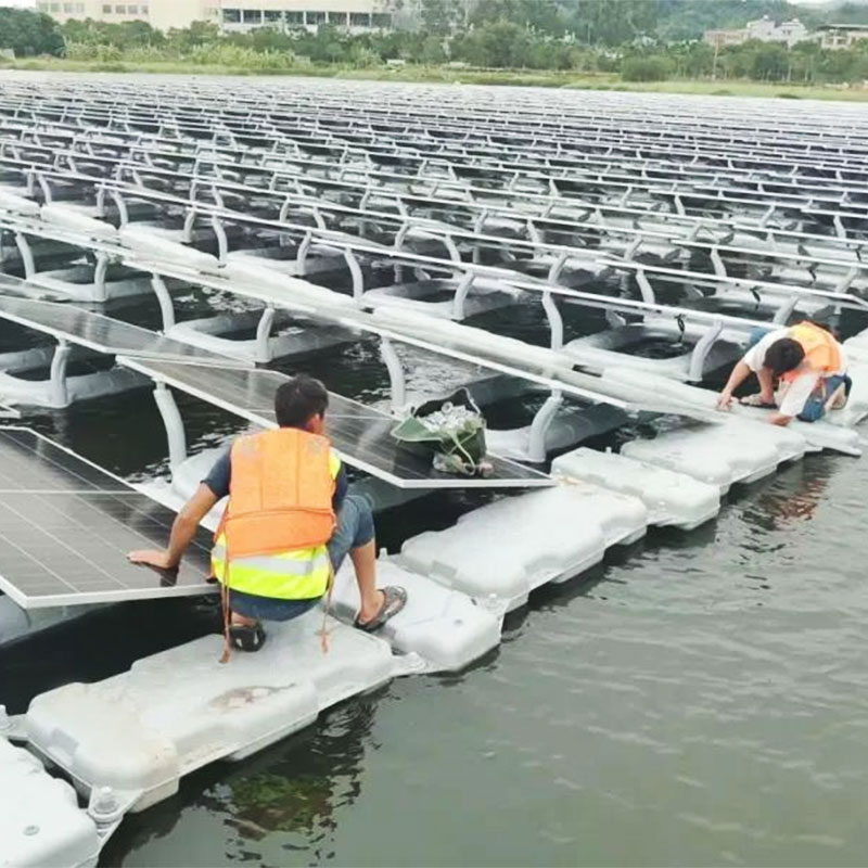 Plovoucí (plovoucí) solární držák na vodní hladině