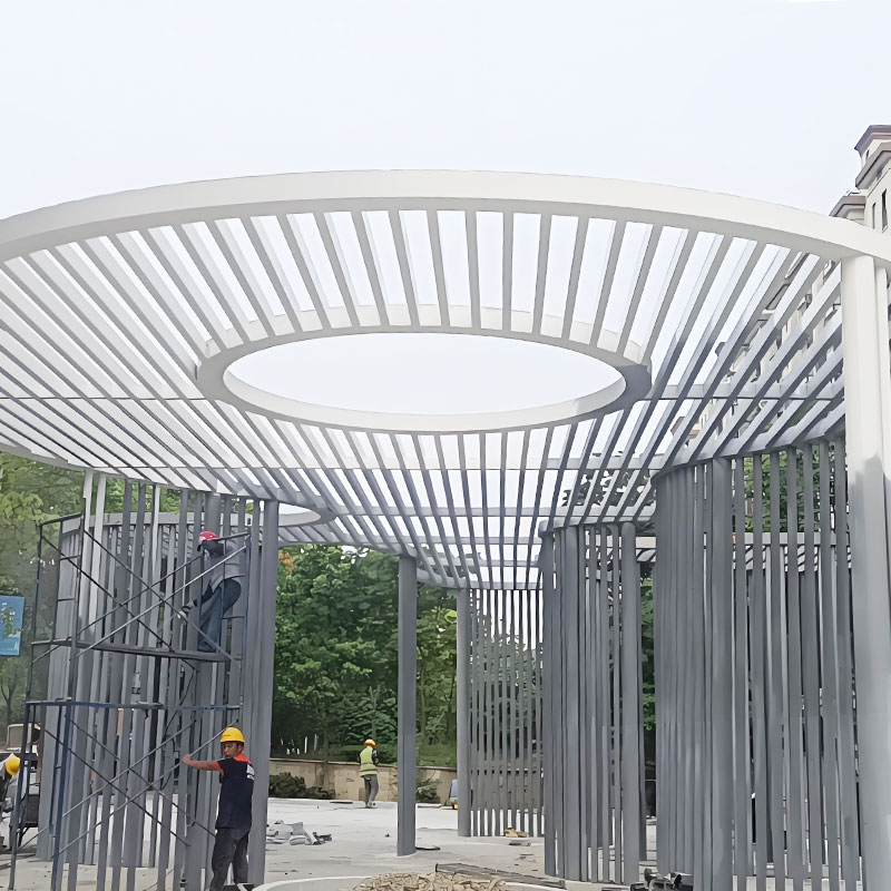 Pergola z pozinkované oceli